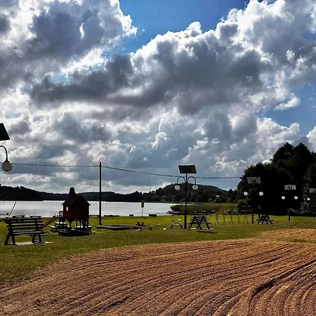 Dom Nad Jeziorem Hartowiec Villa *